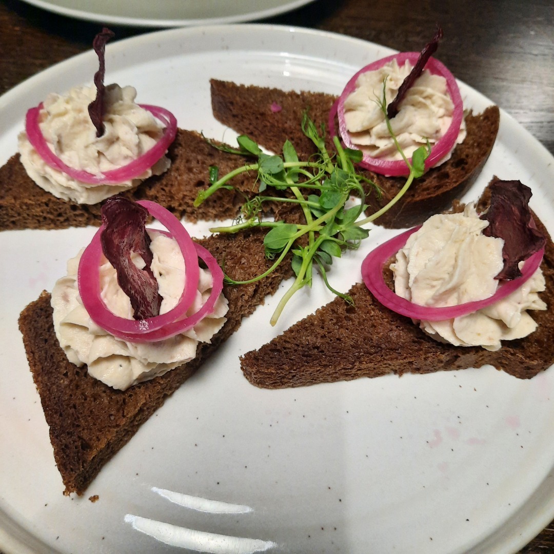 Рубрика "вопрос-ответ". Или еще одно мое небольшое знакомство с читателями.