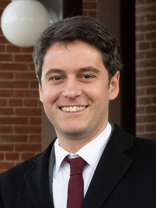 Французская полиция убила мужчину, поджегшего синагогу, сообщили официальные лица