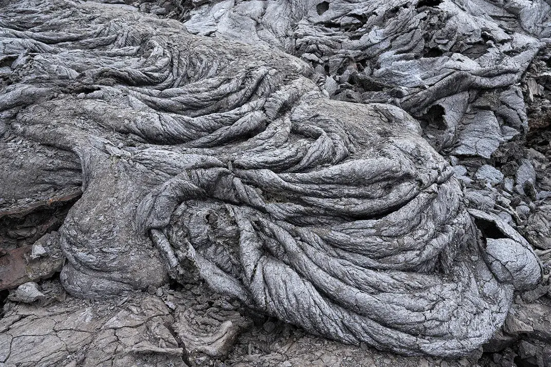 Путешествие в огненные глубины самых молодых пещер Земли