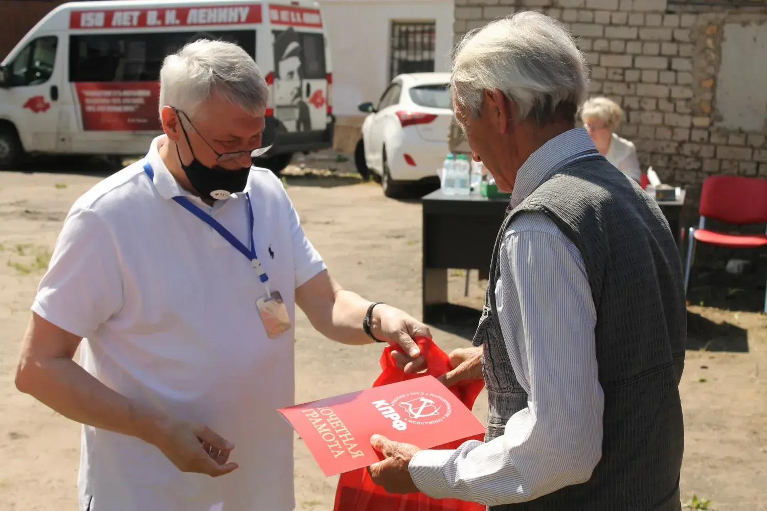 Региональный лидер коммунистов - достойный борец за народную правду!