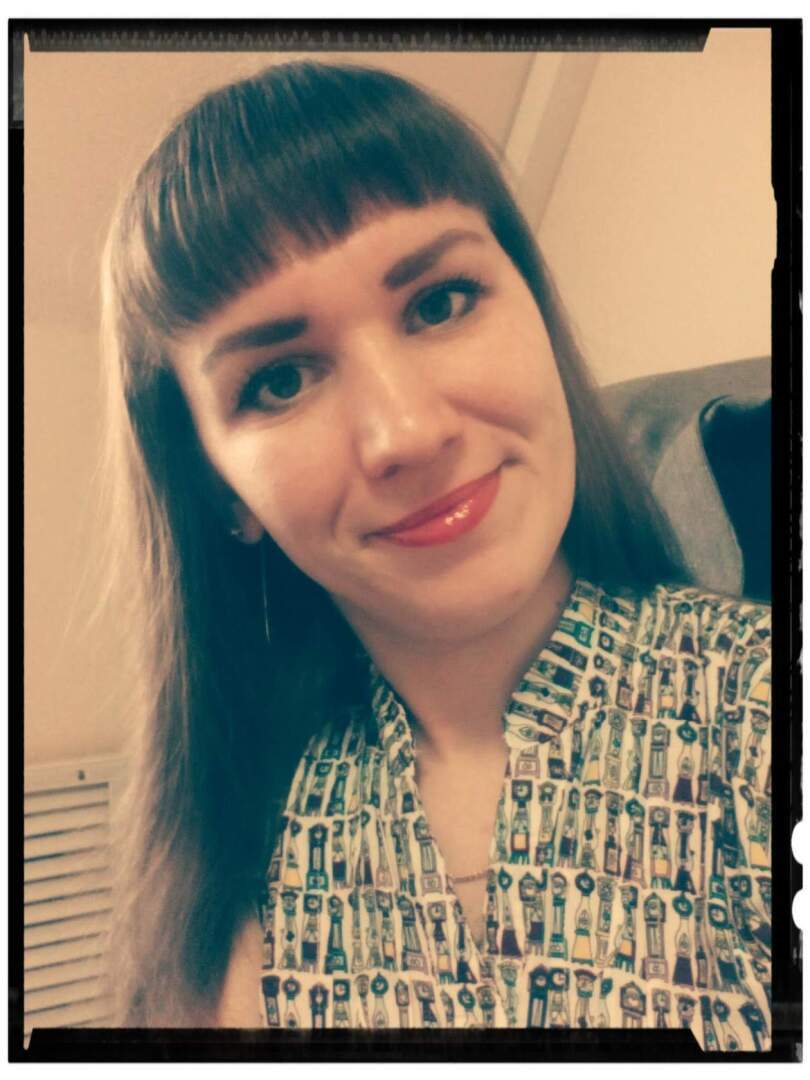 Сигаретный дым, или Как нам удалось отучить соседа курить в подъезде