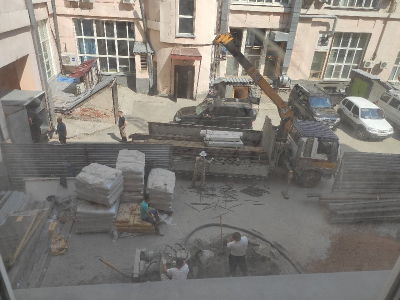 Случилось ДТП на строительной площадке или на берегу речки, а Вы знаете, что делать и как себя вести?