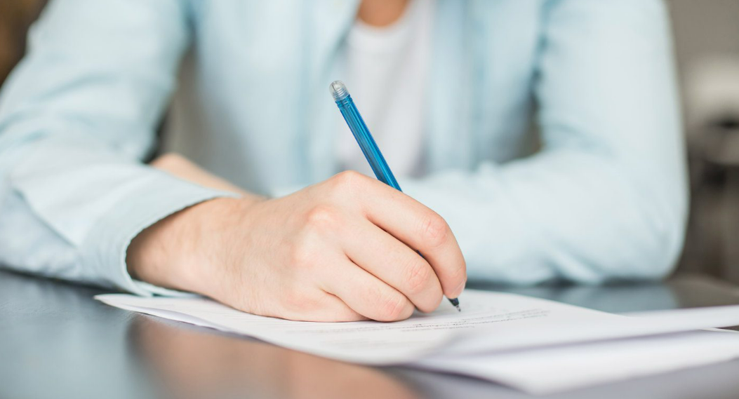 Заявление судебному приставу об уменьшении % удержания из заработной платы или пенсии - оформляем правильно + образец!