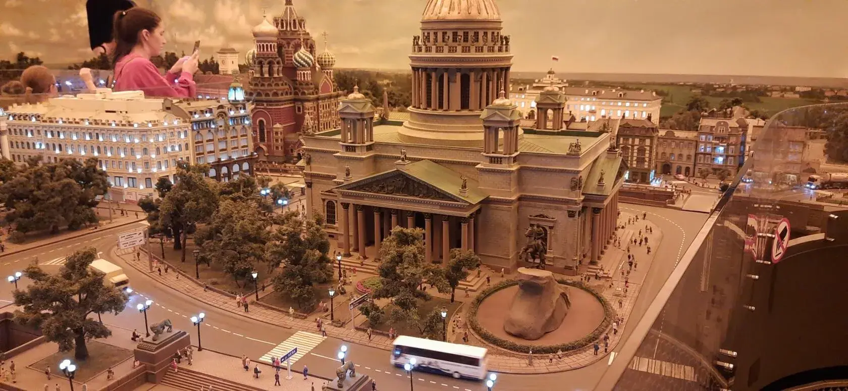 Триста двадцать первый день рождения Санкт-Петербурга