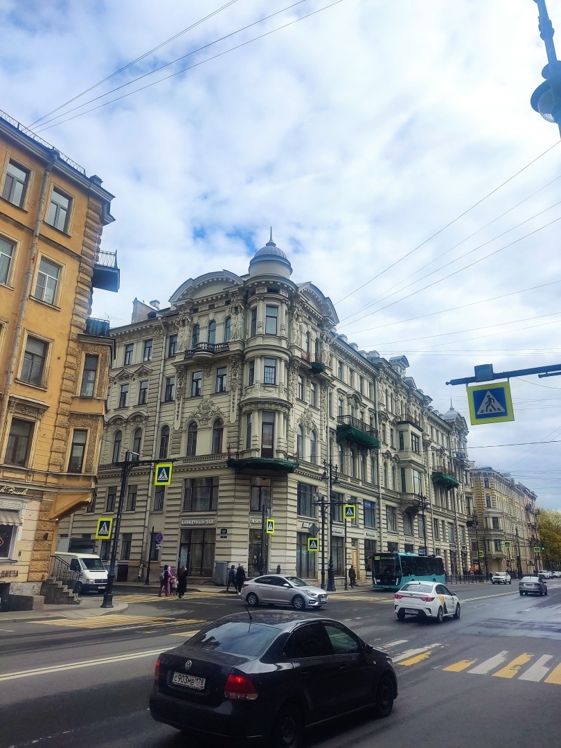 Отель в самом красивом здании на улице Восстания Санкт-Петербурга всего за 3800 рублей за ночь на двоих! 🤗