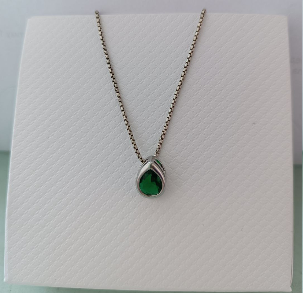 Получила подвески в подарок от Sunlight и Sokolov.