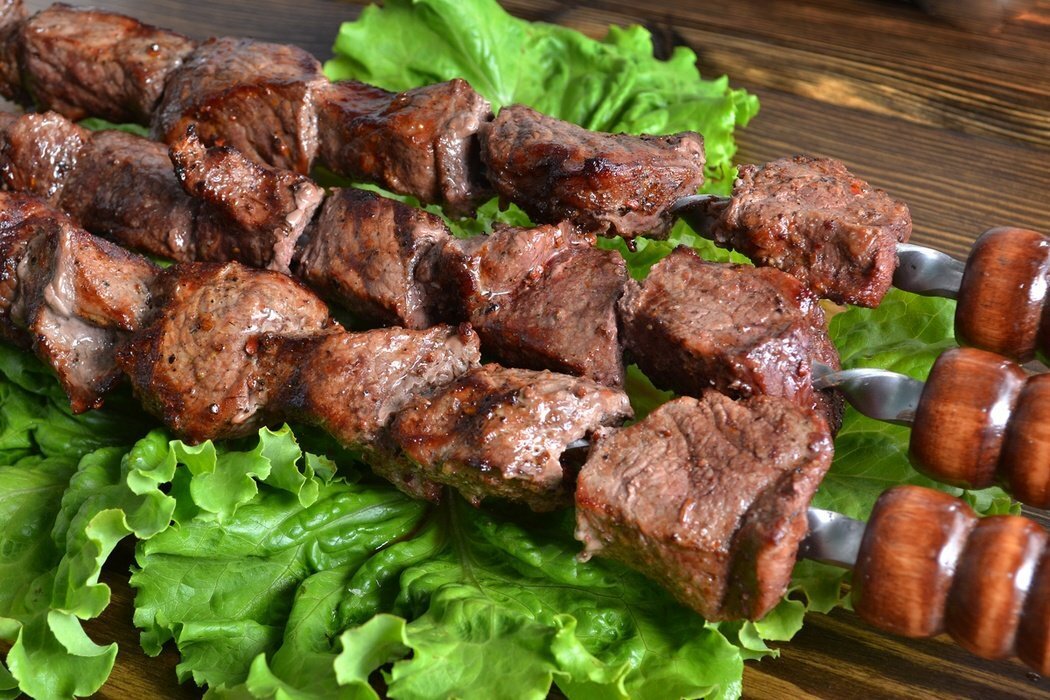 Шашлык – это одно из самых популярных блюд нашей кухни