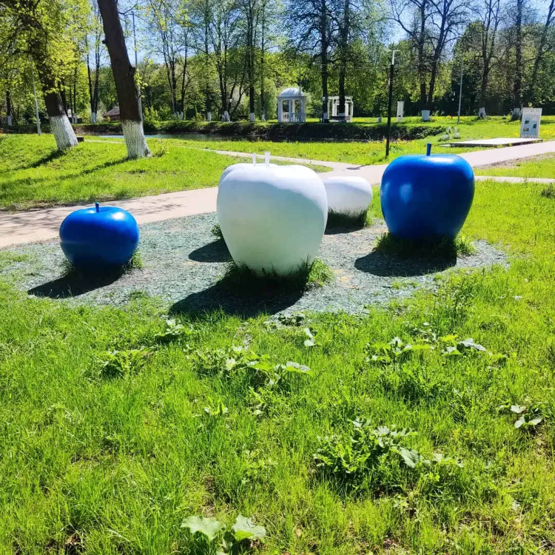 По местам малой родины моей мамы. Парк усадьбы Шеншиных, деревня Волково Мценского района Орловской области.