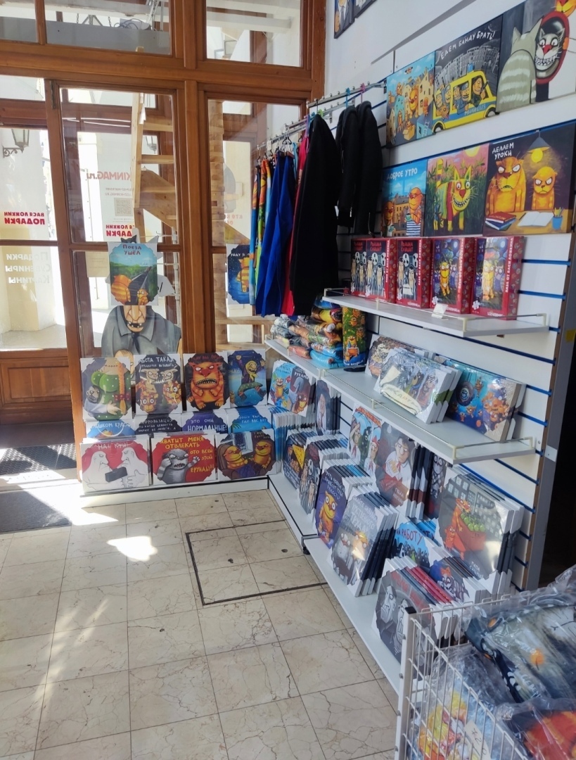 В чём феномен Васи Ложкина и чем его творчество нравится мне, плюс обзор двух шоу-румов: в Москве и в Санкт-Петербурге.