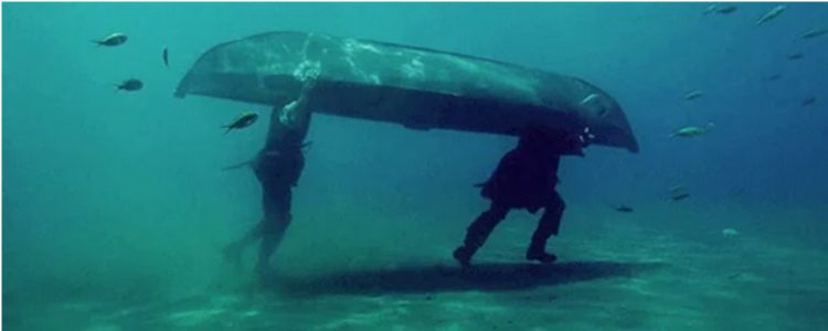 Действительно ли сработает погружение под воду на перевернутой лодке, такой как Джек Воробей?