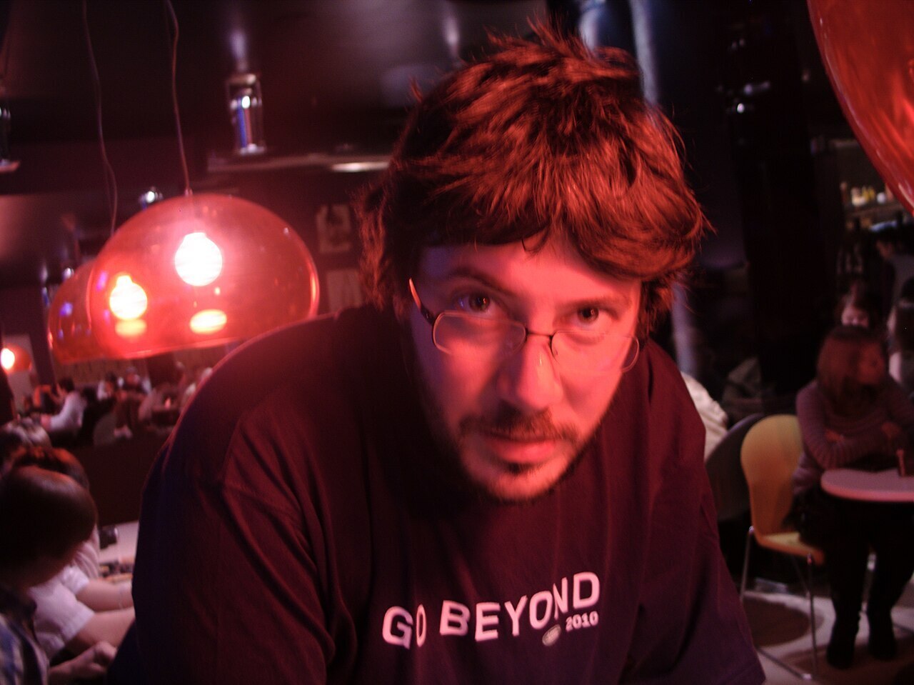 Есть значит замена Юлию Гусману поди. Или как Артемий Лебедев разносит всех в пух и прах. Внимание! Есть мат!