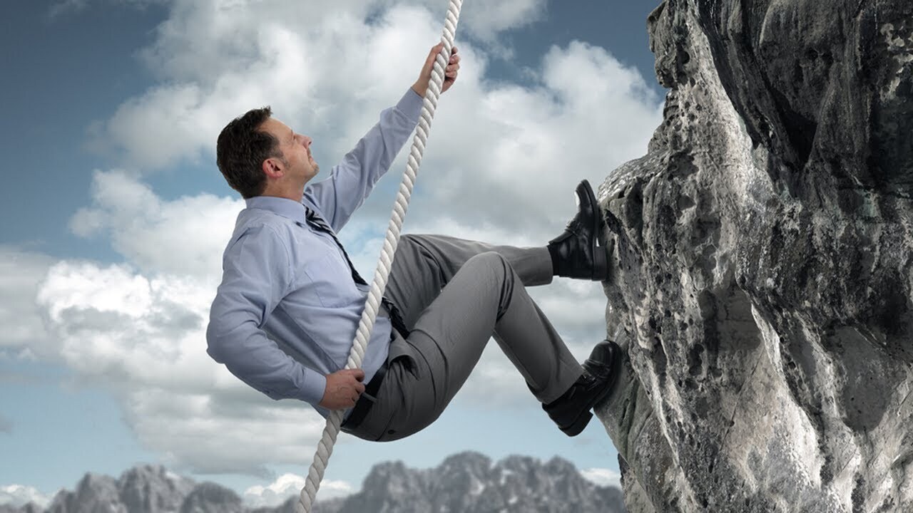 "10 эффективных стратегий для успешного продвижения по карьерной лестнице"