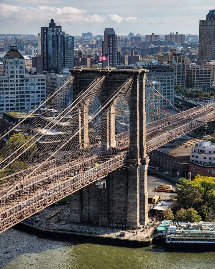 Мост в Нью Йорке Бруклинский прогулка