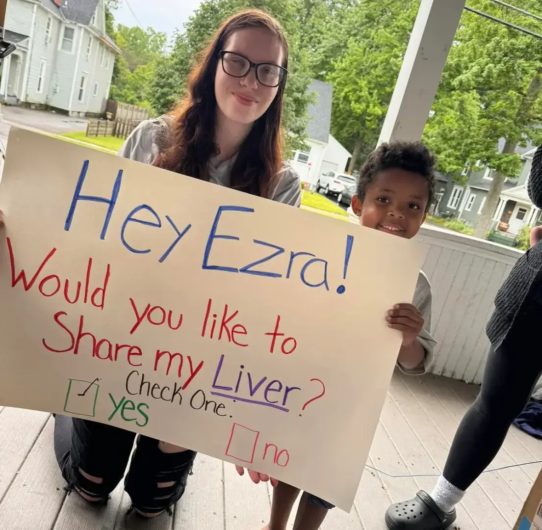 Воспитательница детского сада пожертвовала часть своей печени пятилетнему ученику