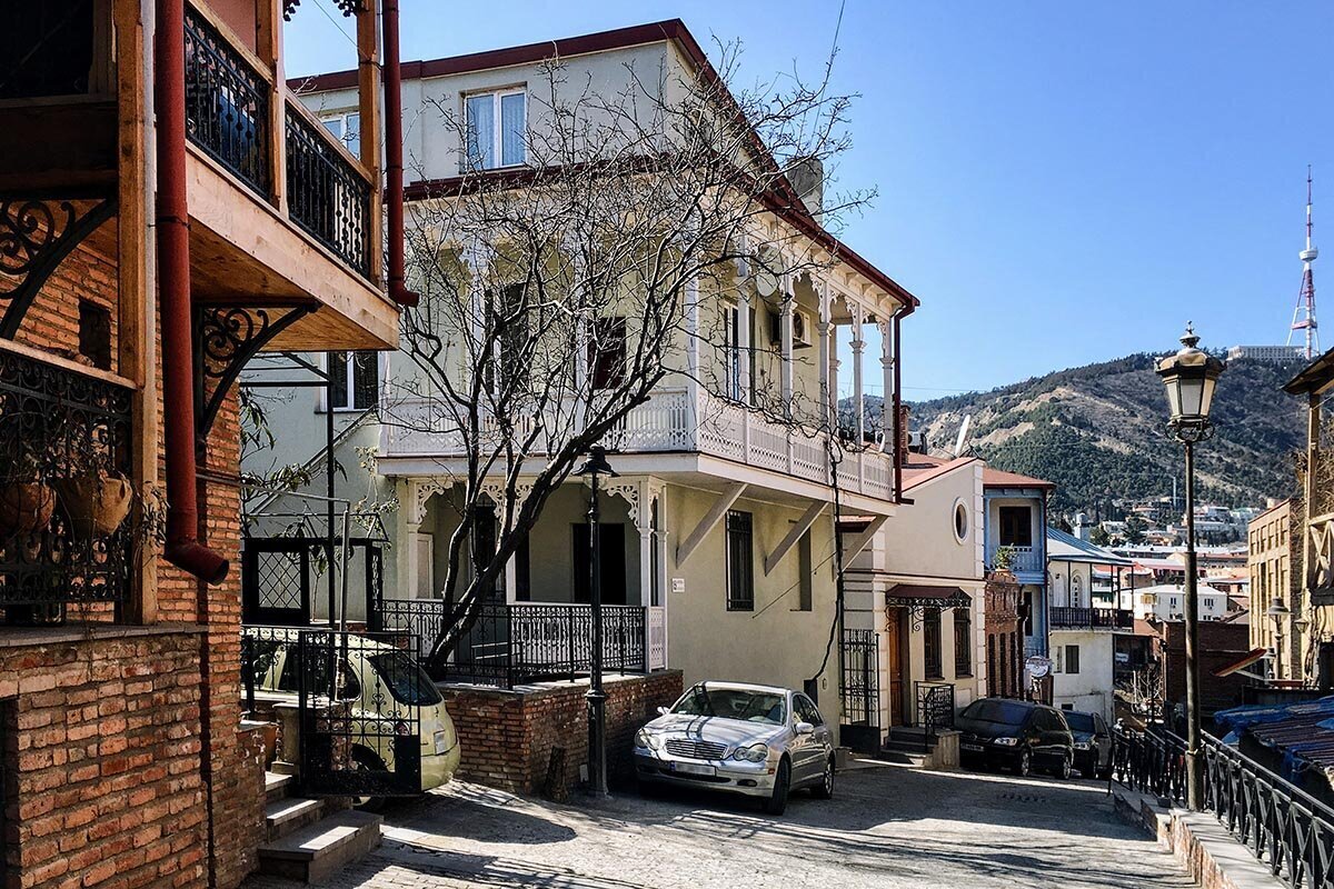 Где остановиться в Тбилиси: район Сололаки – приют грузинской аристократии