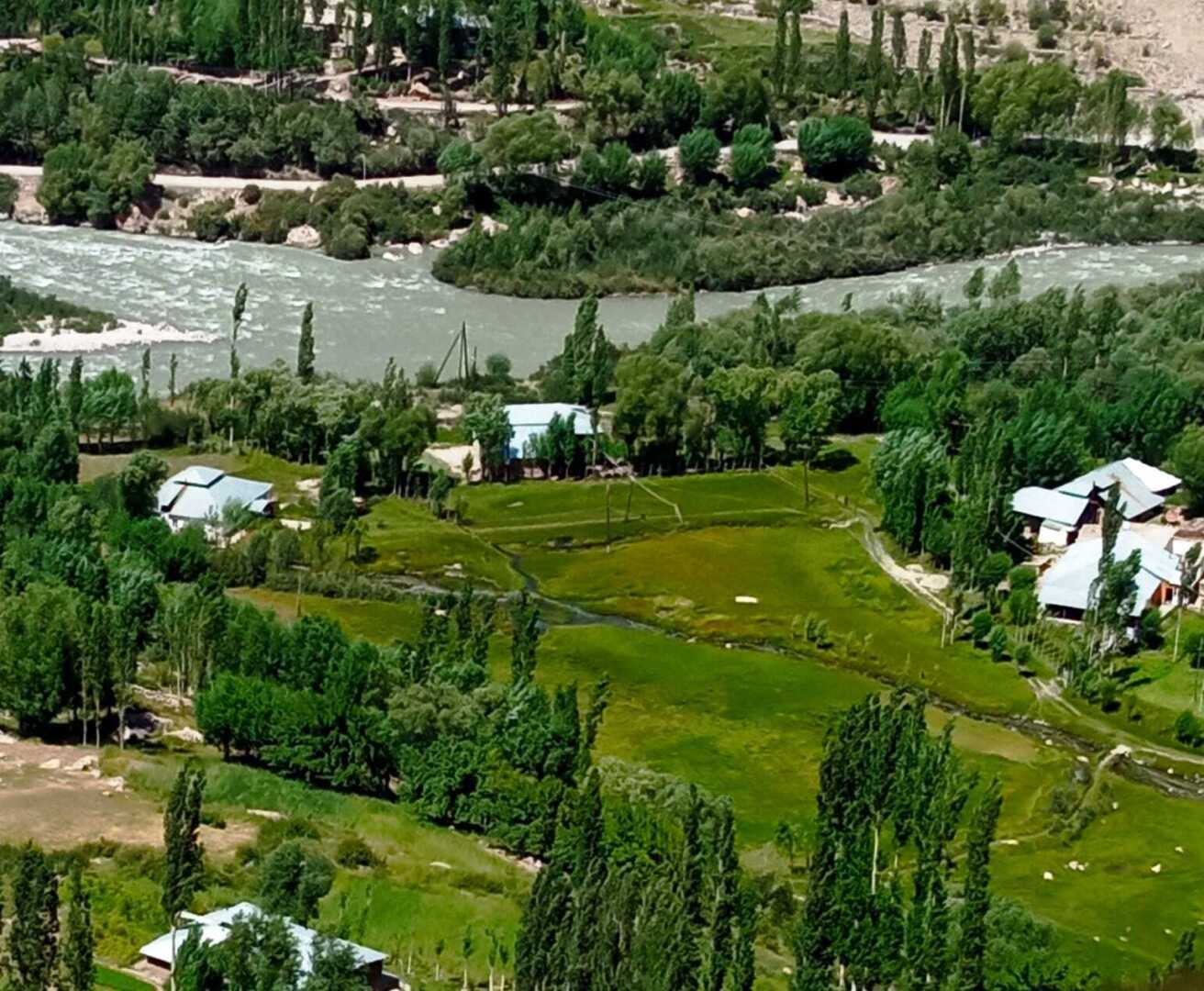 Стали заложниками своего гражданства! Моим друзьям отказывают в аренде жилья! Острая "мигрантская" тема под другим углом