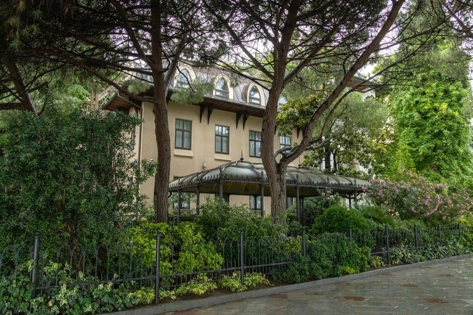 В Крыму идет национализация имущества и активов олигархов Украины. Кто попал в этот список