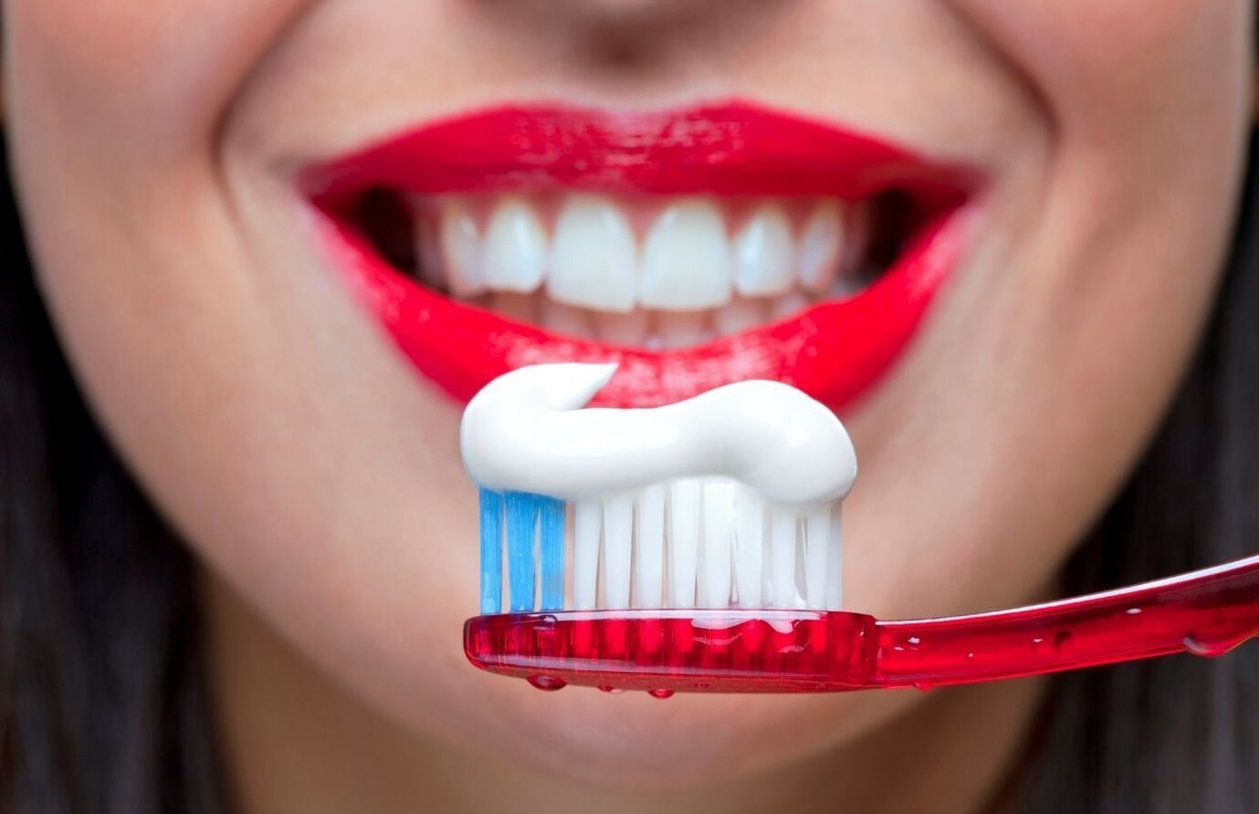 Стоит ли при периоральном дерматите переходить на зубную пасту без фтора?