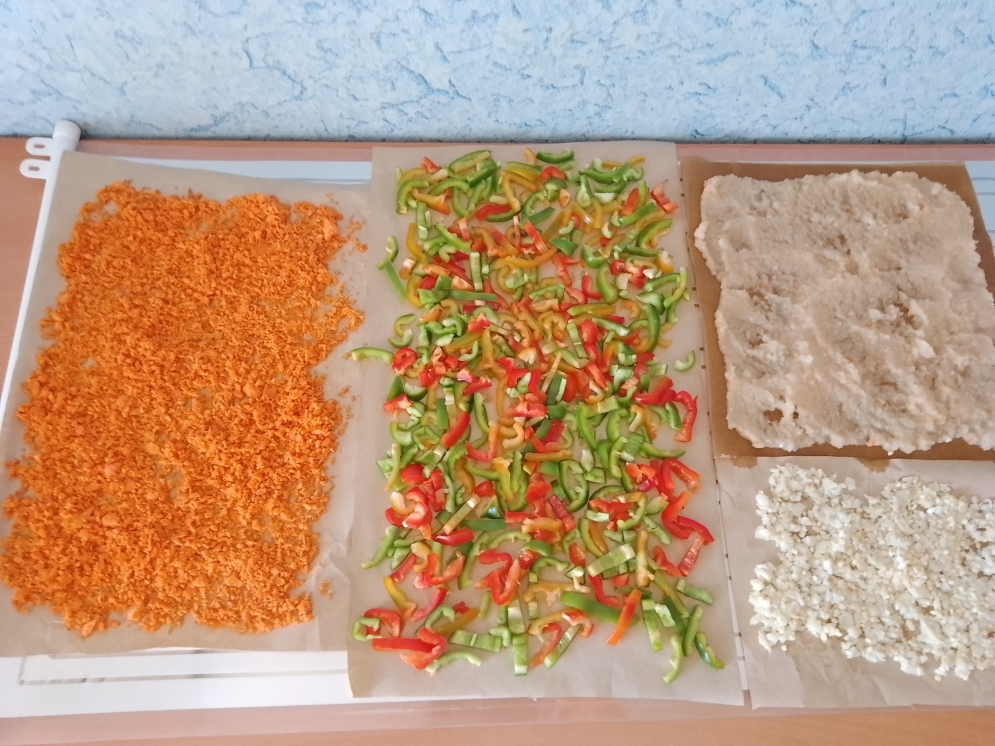 Запасаемся овощами и ягодами на всю зиму. Их не обязательно замораживать, покупая для этого отдельную морозилку. Экономьте — приобретайте коврик!