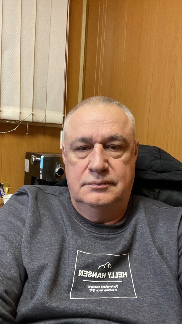 Да, надо встретиться, пока ещё при памяти, - пошутил о юбилейной встрече мой 63-летний однокурсник