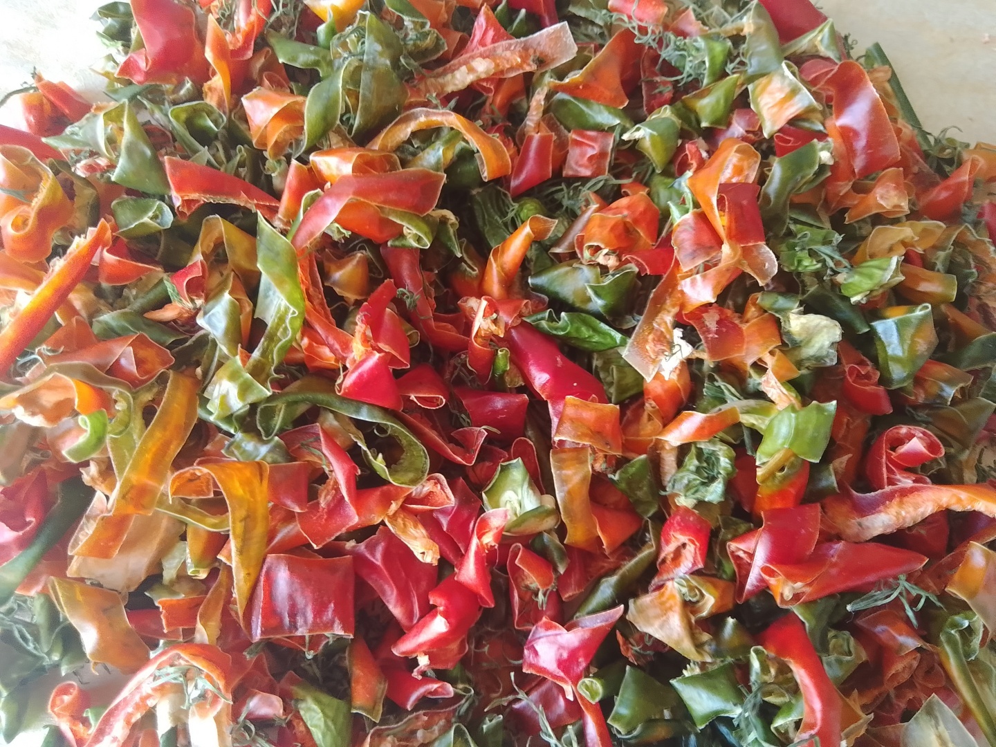 Запасаемся овощами и ягодами на всю зиму. Их не обязательно замораживать, покупая для этого отдельную морозилку. Экономьте — приобретайте коврик!