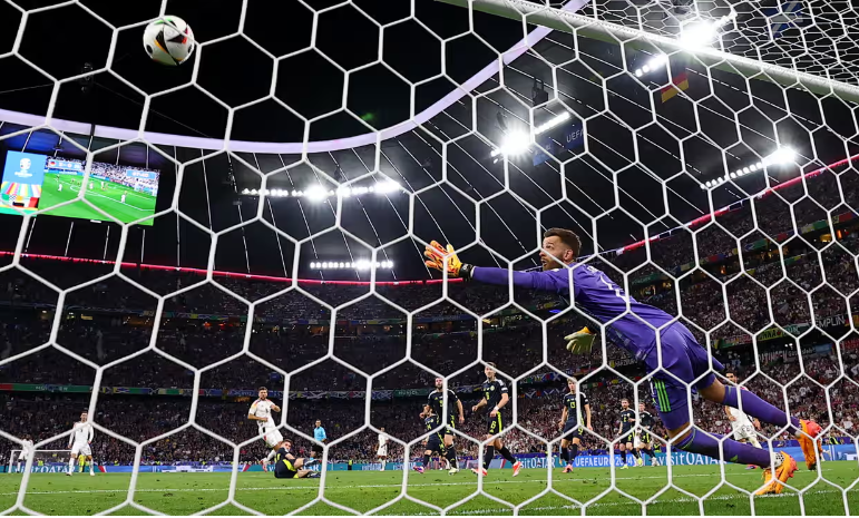 Германия стильно стартовала на Евро-2024 и добавила боли сборной Шотландии из 10 человек