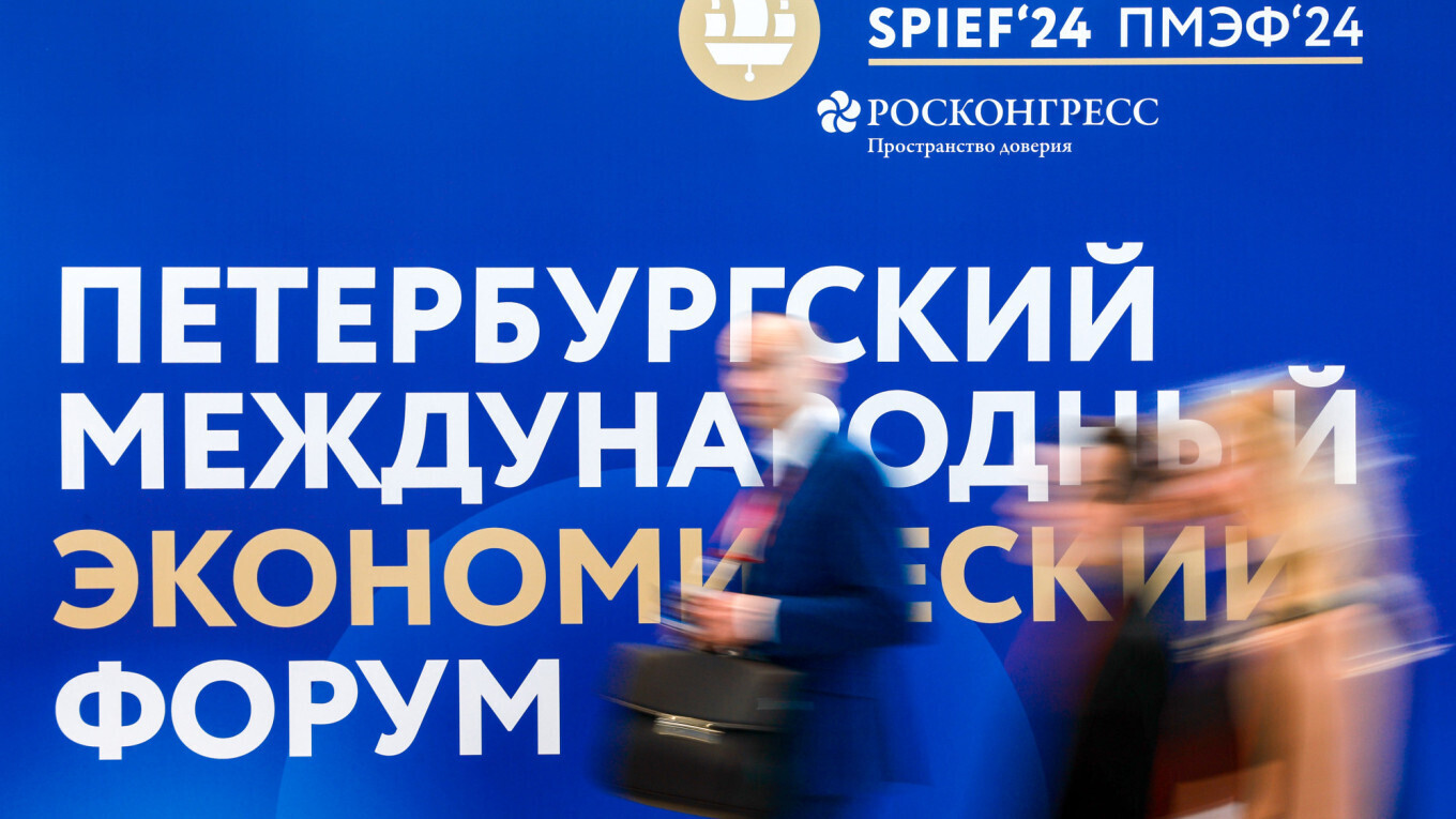 Талибан, БРИКС и семейные ценности: изоляция России продемонстрирована на Экономическом форуме