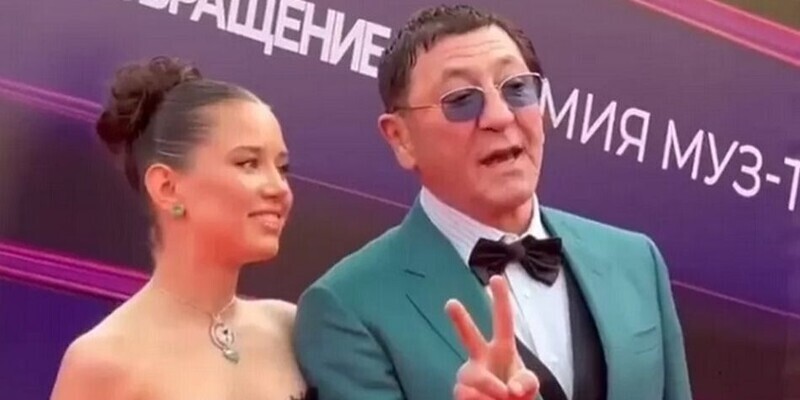 Григорий Лепс, известный певец, планирует создать семью с 18-летней студенткой МГИМО.