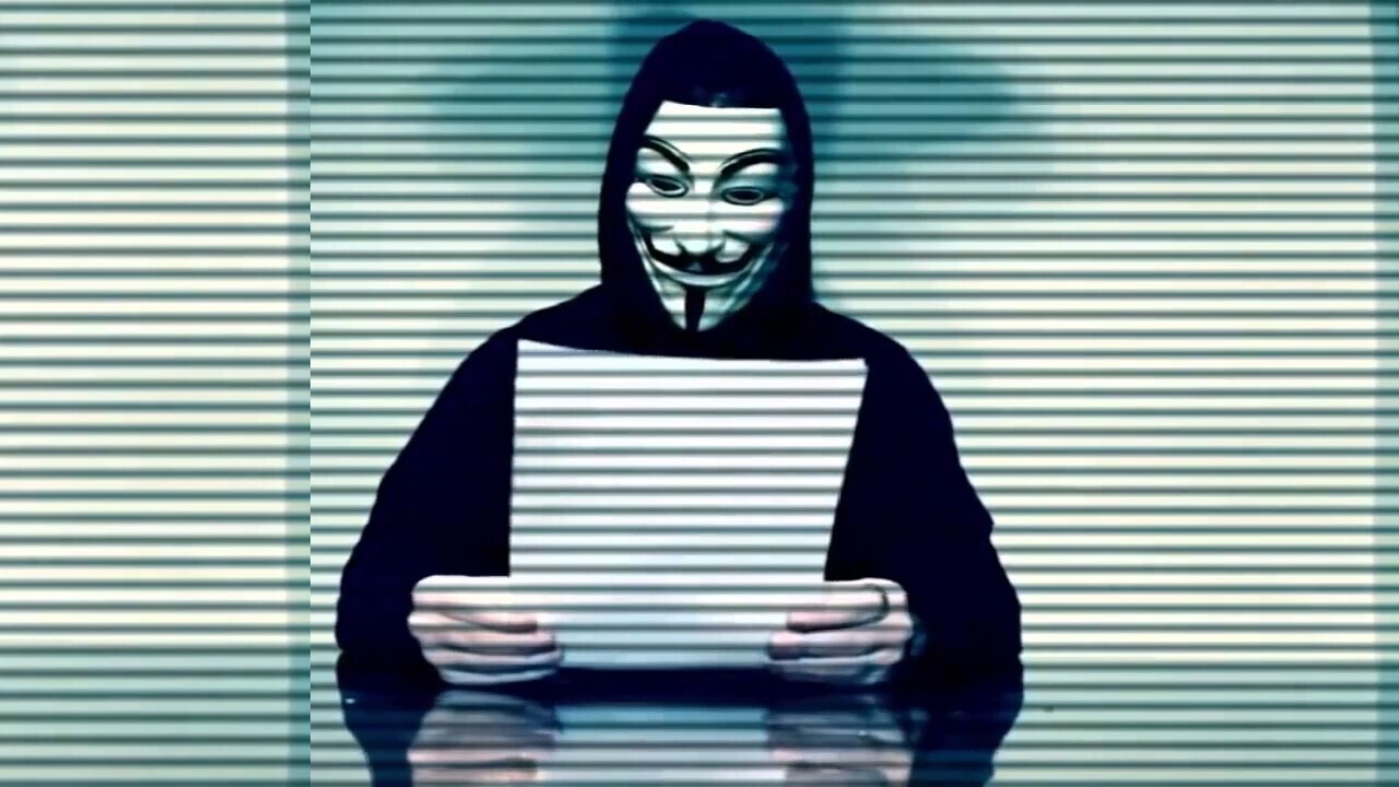 Не верю: 250 000 рублей расклейщику? Сам сделал за 30 минут