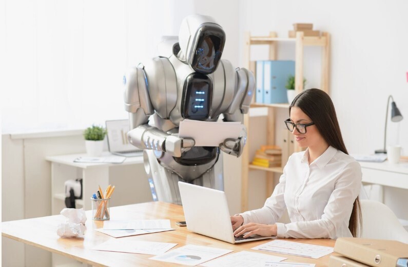 Искусственный интеллект заменяет людей на работе: что будет с рынком труда? Давайте разберемся