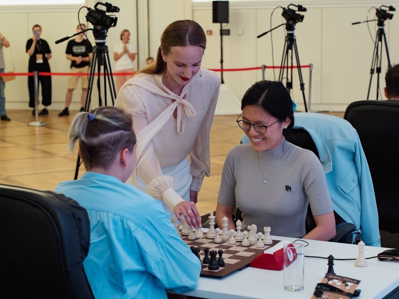 Соревнования в Шахматы. Шахматные звезды 4.0" и другое