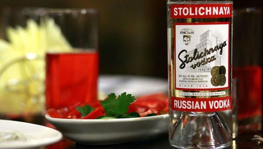 Крах империи? Почему суд арестовал спиртовой завод Юрия Шефлера