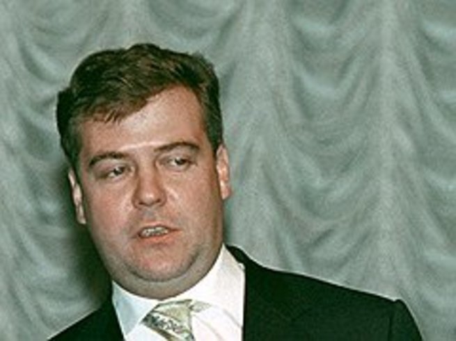 Сдвигающие пески справедливости: юриспруденция в современной России