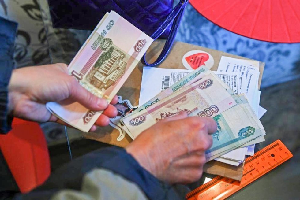 На сколько вырастут пенсии работающих пенсионеров с 2025 года?