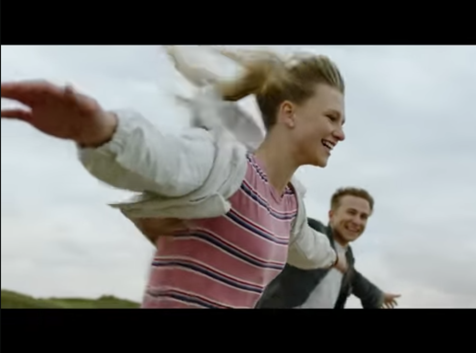 «Бог, ты иногда такой засранец», а что еще могла сказать девчонка, узнав, что у нее рак. Реальная история в фильме Тиля Швайгера «Небеса подождут»