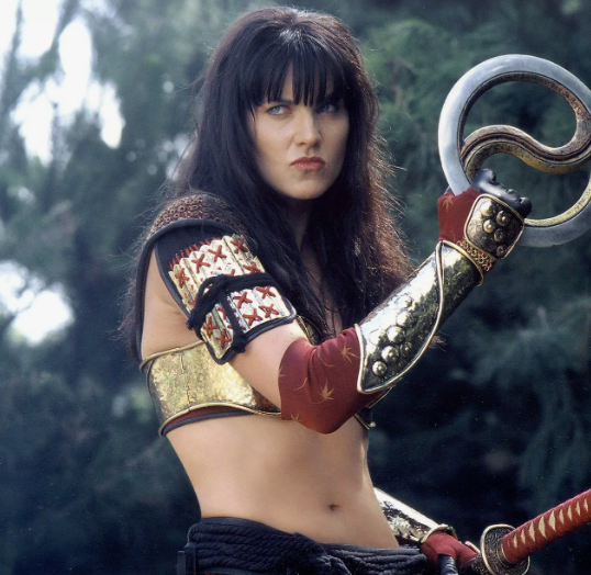 Nostalgie: кто помнит Люси Лоулесс из сериала Зена - королева воинов и её кольца-чакры?