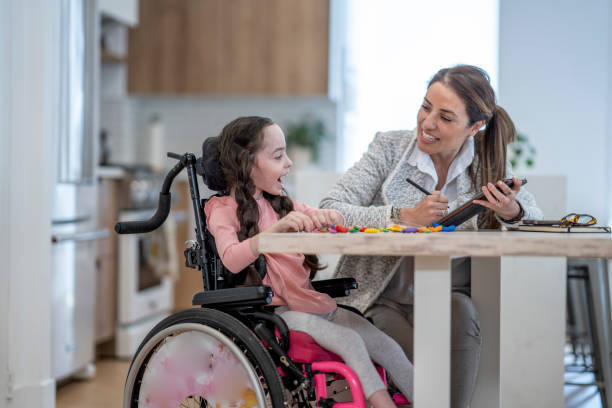 Госдума вводит право перехода на удаленку работникам, ухаживающим за престарелыми и инвалидами