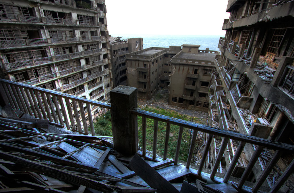 Силуэт мыса Хашима.