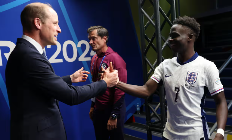 Букайо Сака переписывает свою историю, чтобы положить конец последней истории о непростом успехе Англии