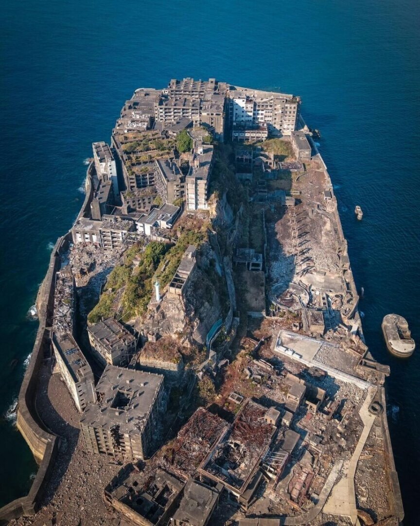 Силуэт мыса Хашима.