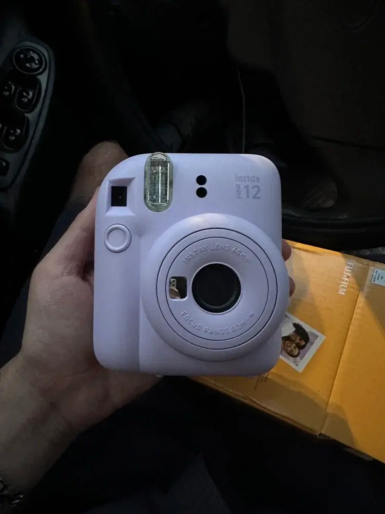 Fujifilm Instax Mini 12 - Возрождение Palaroid из 90х!?