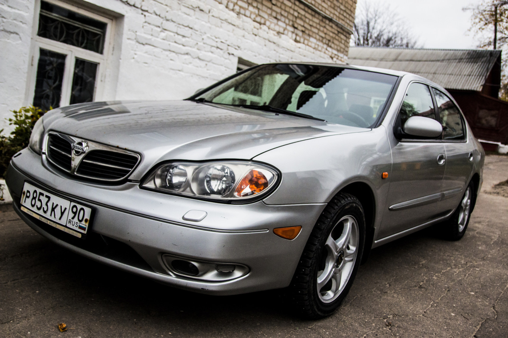 Отзыв о Nissan Maxima A33: Комфорт и Надежность на Личном Опыте с Пробегом 450 000 км