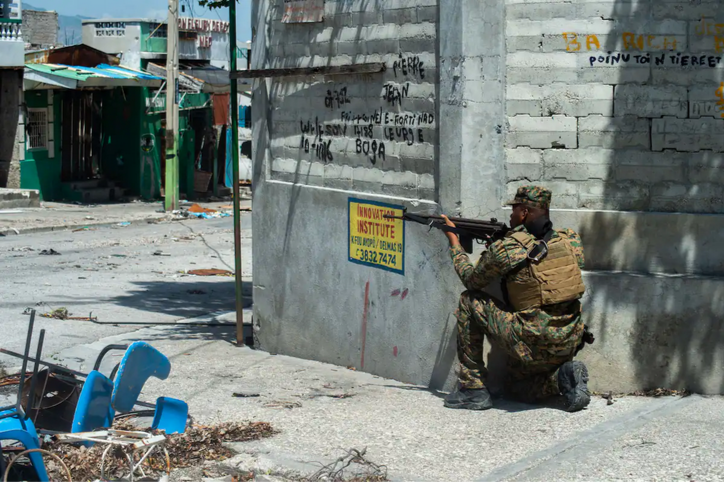 Кенийская полиция начинает патрулирование, но банды Гаити это не беспокоит