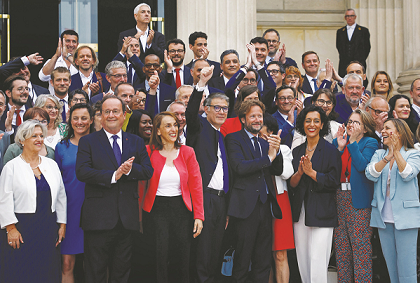 Выборы во Франции привели к политической неразберихе