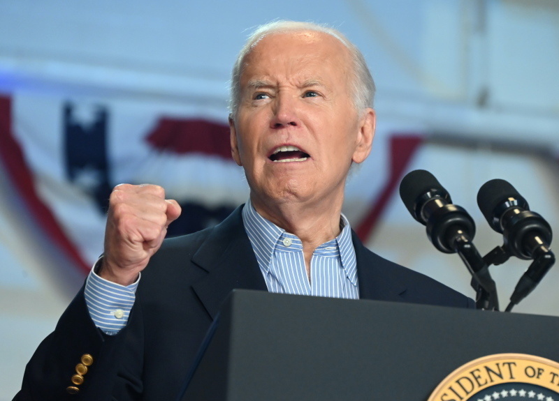 Президентское проклятие: пуля, предназначенная Байдену, поражает Трампа