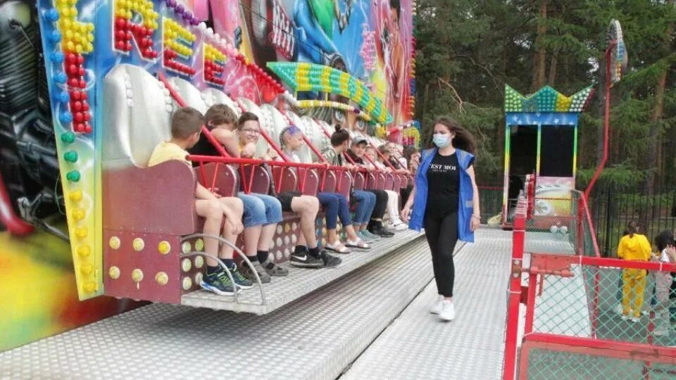 Сначала в Fix Price, а потом уже в парк. Или один день из жизни обычной семьи