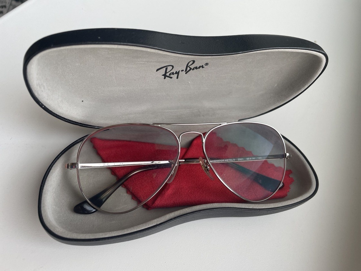 Насчитали 36 000 рублей за солнцезащитные очки. Кажется, санкции больно ударили и по очкарикам