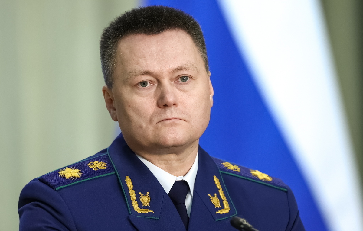 Зачем Генпрокурор РФ улетел в КНДР?