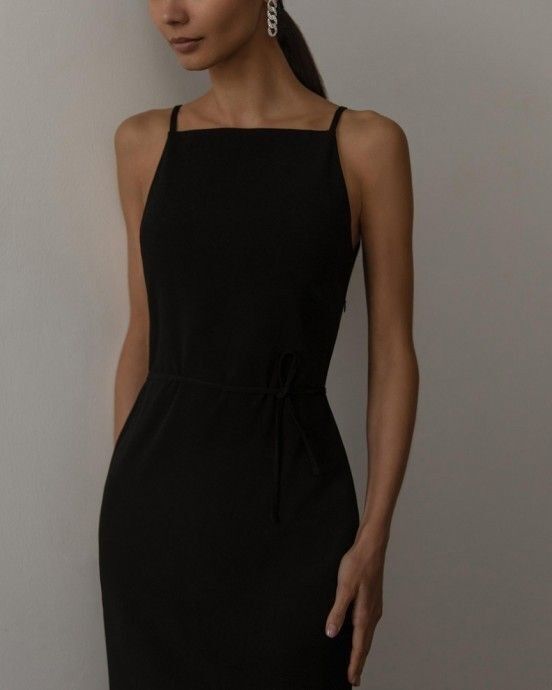 5 моделей платьев, вызывающих интерес у мужчин к любой женщине, которая их наденет.