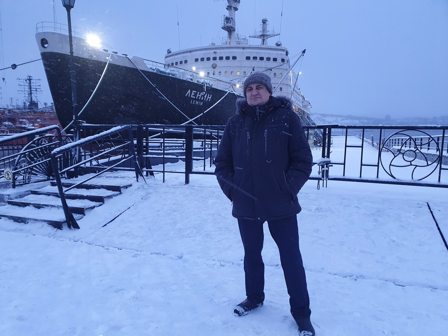 Собираюсь в отпуск! Все на юг, а я на север! В августе там климат комфортнее. Море Белое, море Северное, оз. Имандра и Онежское. Всё повидаем с детьми
